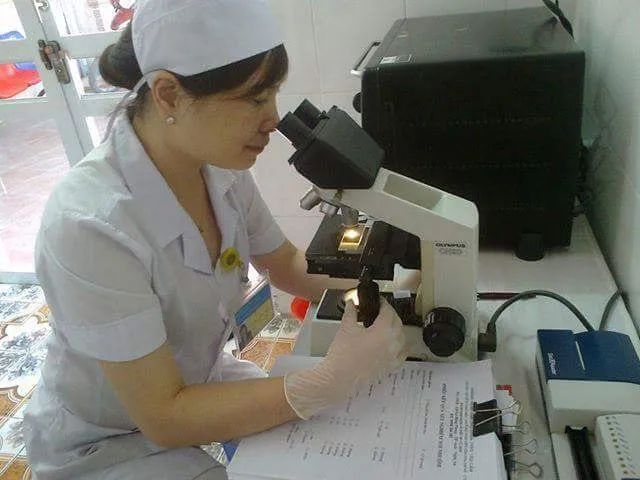 Hình ảnh hệ thống thiết bị y tế hiện đại tại Phòng Khám BS Ngân