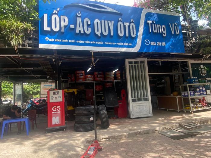 Hình ảnh Lốp Ắc Quy Ô Tô Tùng Vũ 1