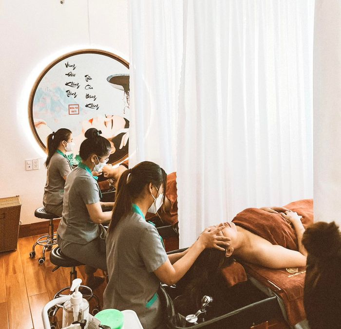 Không gian sang trọng tại Lola Health Spa