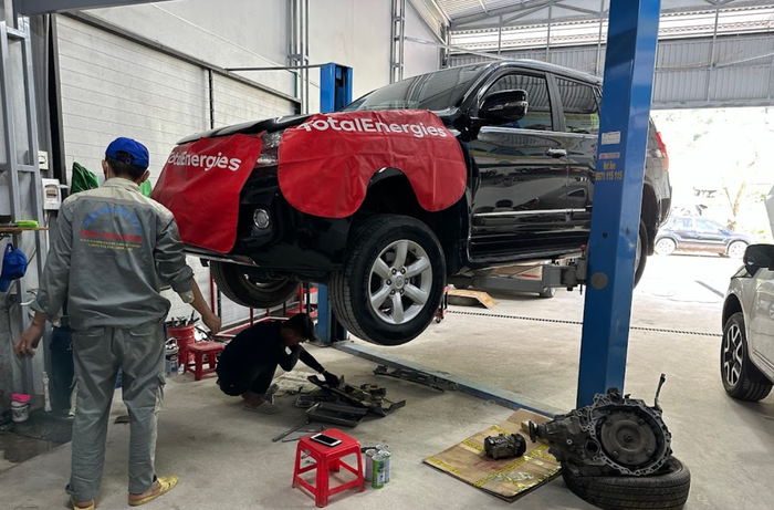 Hệ thống máy móc hiện đại tại Gara Toàn Thắng - Ảnh 2