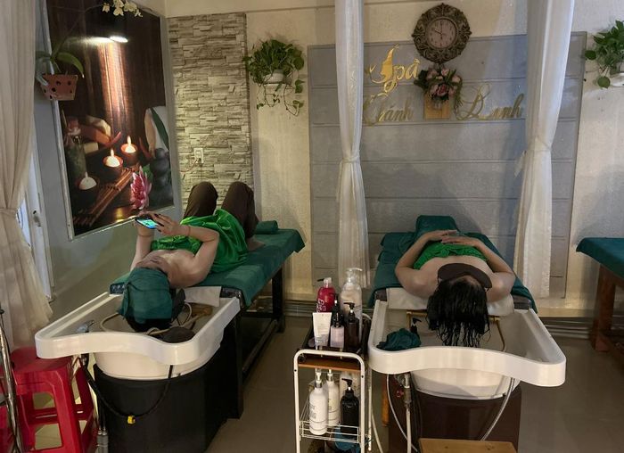 Khu vực trị liệu cao cấp tại Khanh Linh Beauty & Spa