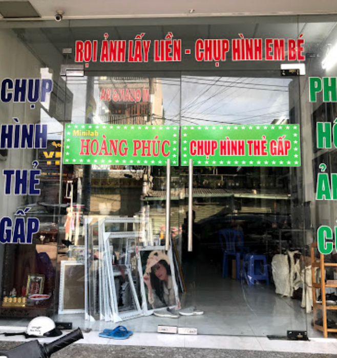 Hình ảnh thực tế tại Studio Ảnh Thẻ Hoàng Phúc