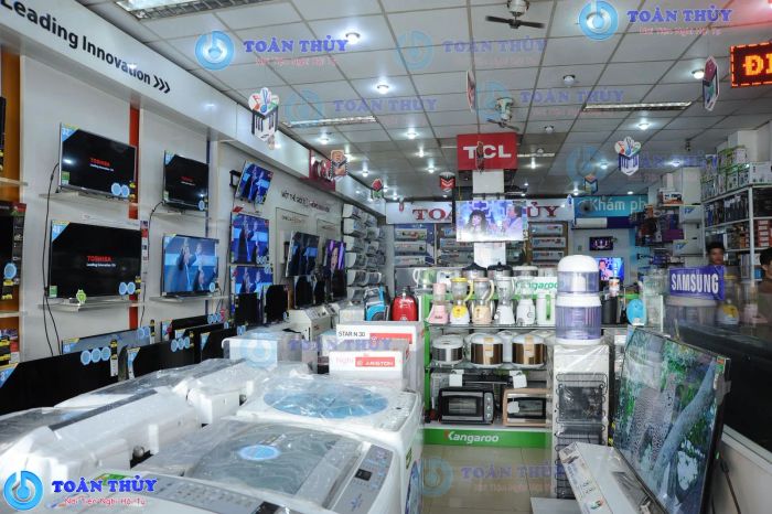 Không gian trưng bày đa dạng tại Điện máy Toàn Thủy