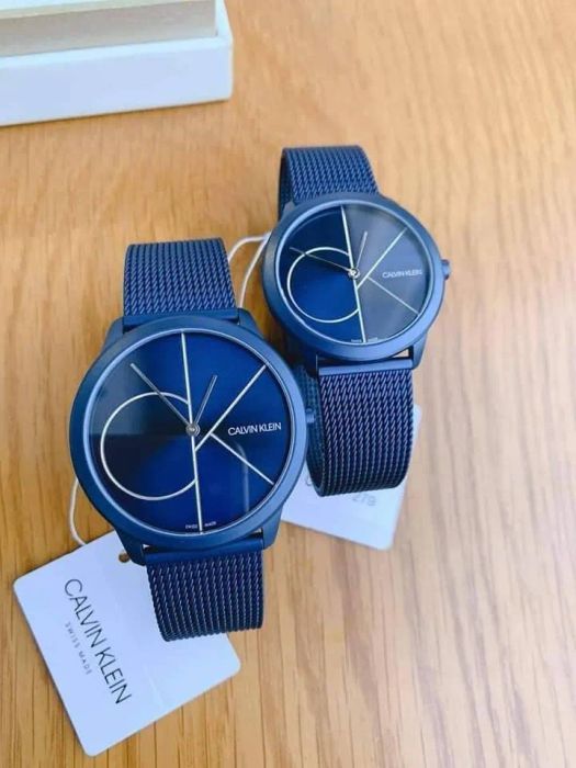 Mẫu đồng hồ Calvin Klein với hình ảnh góc nhìn thứ hai, toát lên vẻ sang trọng đặc trưng của thương hiệu.