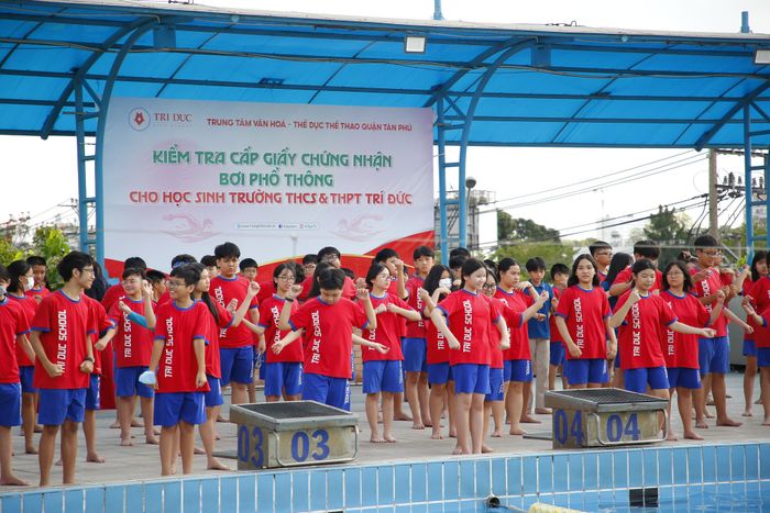 Hình ảnh ấn tượng về khuôn viên xanh mát với kiến trúc hiện đại của Trường THCS - THPT Trí Đức