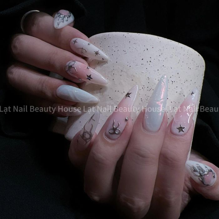 Bộ sưu tập mẫu nail đa dạng