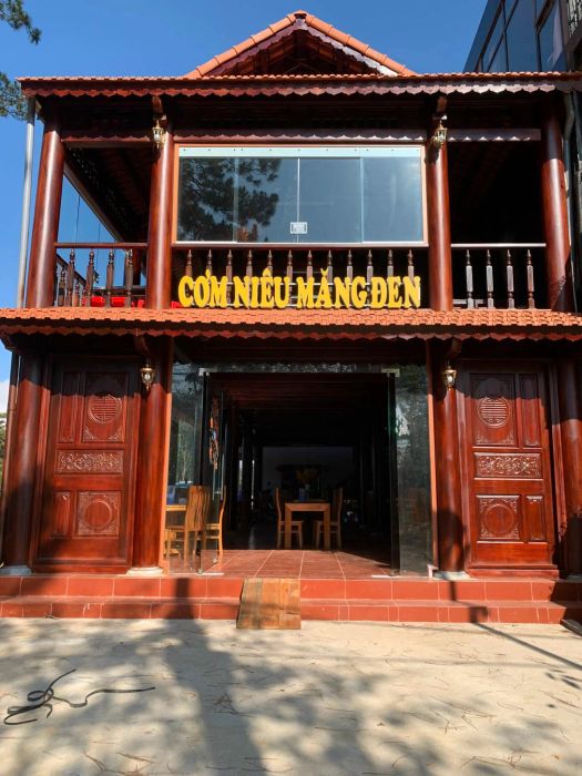 Không gian ấm cúng đậm chất nhà sàn truyền thống