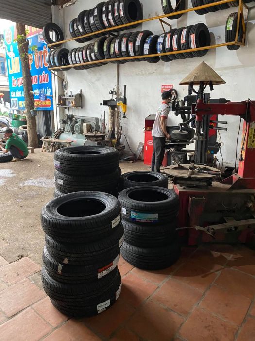 Trung Tâm Thương Mại & Dịch Vụ lốp xe ô tô Hiếu Nga - nơi chất lượng và uy tín hội tụ