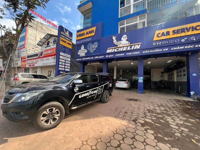 Trung tâm dịch vụ lốp xe Vinh Anh (VATires) - Hình ảnh 1: Không gian hiện đại với đầy đủ trang thiết bị chuyên dụng