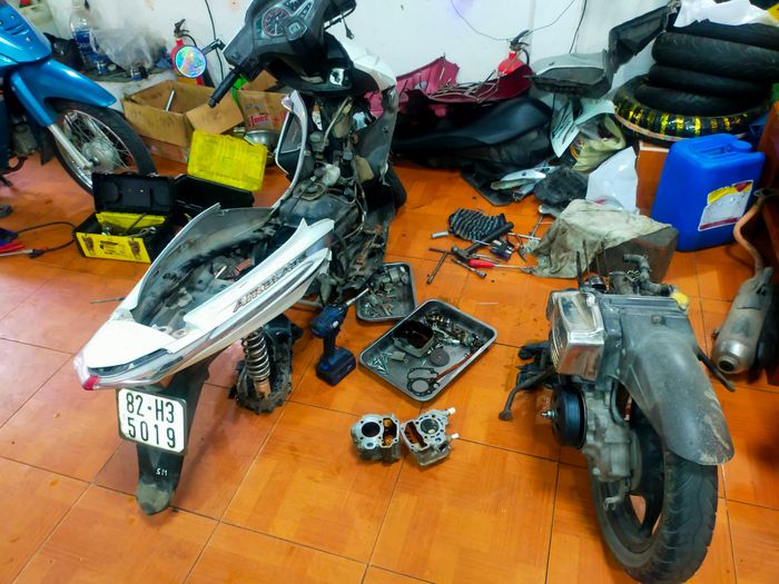 Đội ngũ kỹ thuật DSOS đang làm việc tại hiện trường