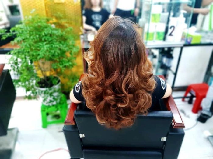 Không gian sang trọng tại Kiệt Nguyễn Hair Salon
