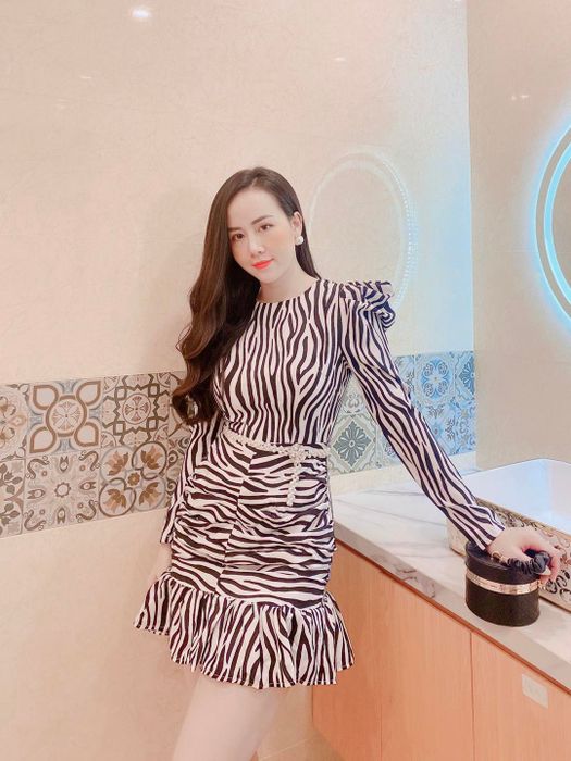 Her Clothes - Ảnh minh họa phong cách 1