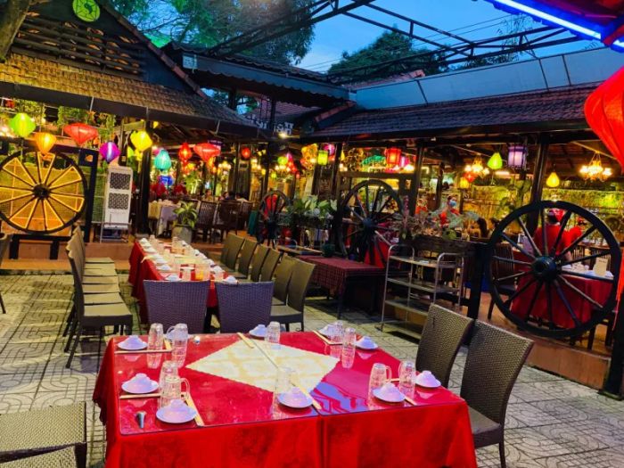 Không gian ấm cúng mang đậm nét truyền thống Việt
