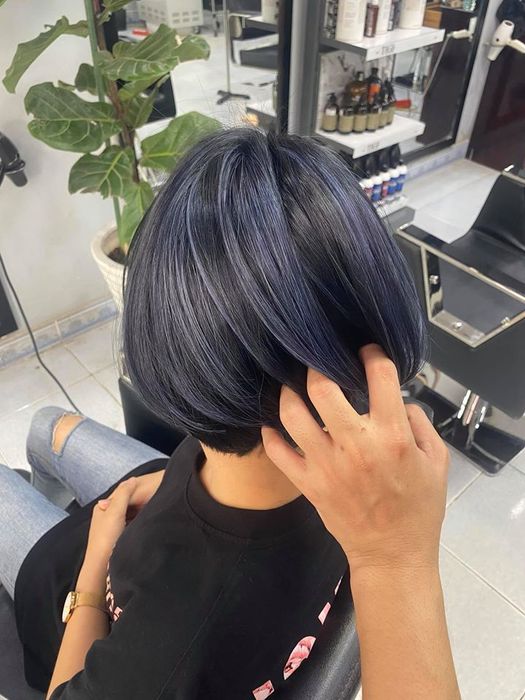 Salon Thư Hoàng ảnh 2