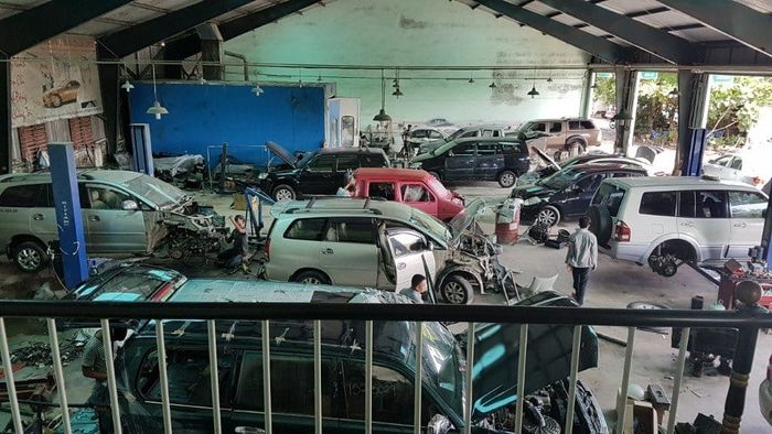 Xưởng dịch vụ được trang bị hiện đại tại Garage Khánh Hồng