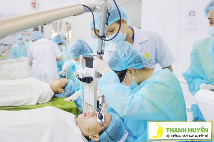 Hình ảnh thực tế lớp học chuyên sâu tại Học viện Spa Thanh Huyền (ảnh 2)