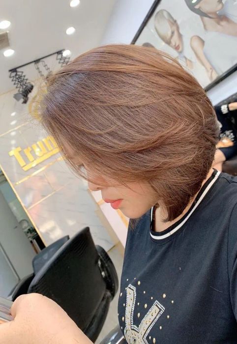Không gian sang trọng và phong cách làm việc chuyên nghiệp tại Hair Salon TRUNG Choắt