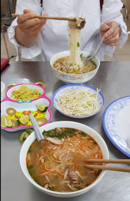 Hình ảnh không gian ấm cúng bên bờ sông Hàn