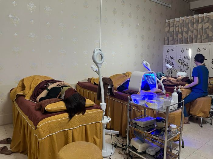 Hình ảnh quy trình trị sẹo chuyên nghiệp tại AMI SPA
