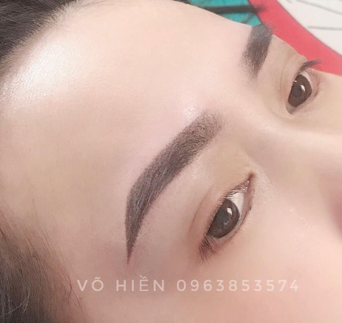 Võ Hiền phun xăm thẩm mỹ ảnh 2