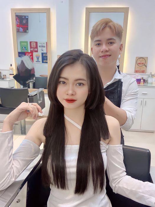 Hình ảnh trải nghiệm dịch vụ tại Salon Tóc Tình