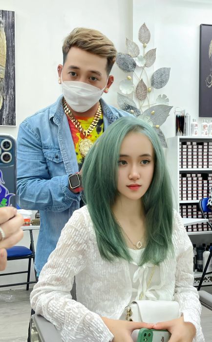 Quy trình chăm sóc tóc chuyên nghiệp tại Salon Phù Thuỷ Tóc