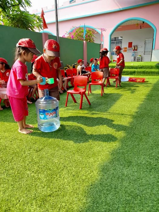 Những khoảnh khắc học tập đầy màu sắc tại Trường mầm non Hoa Nắng 2