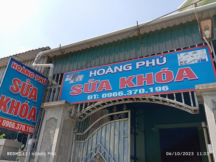Hình ảnh thực tế dịch vụ sửa khóa chuyên nghiệp tại Hoàng Phú