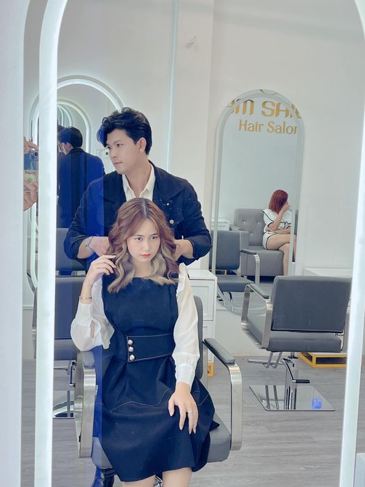 Hình ảnh không gian sang trọng tại Lâm Sài Gòn Hair Salon