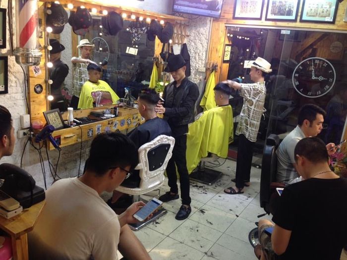 1988 Barbershop - Không gian nghệ thuật dành cho nam giới