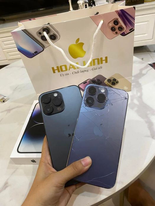Không gian làm việc chuyên nghiệp tại Hoài Linh Smartphone