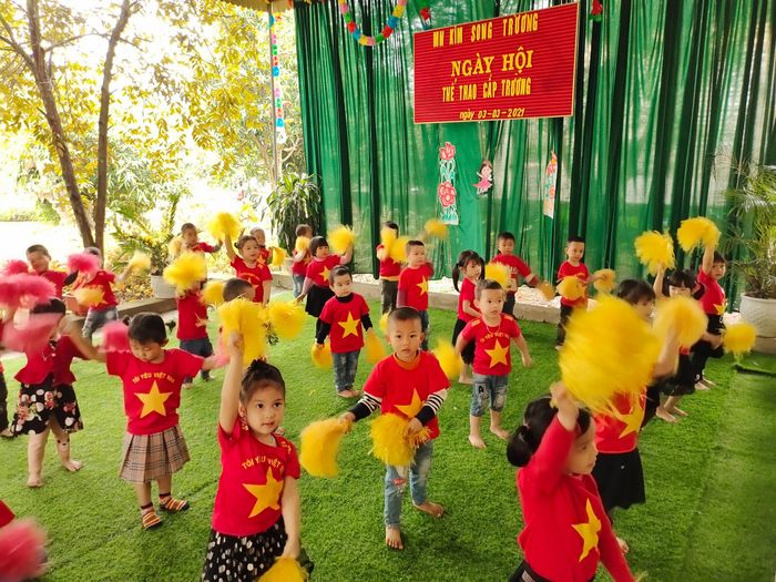 Hoạt động vui chơi ngoài trời tại Trường Mầm Non Kim Song Trường