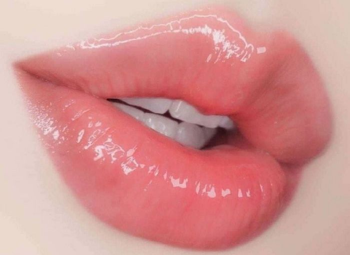 Không gian sang trọng và quy trình phun môi chuyên nghiệp tại Viện Thẩm Mỹ DIVA