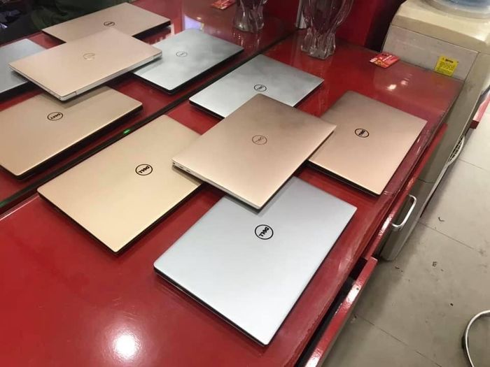 Hình ảnh cửa hàng Laptop TH102