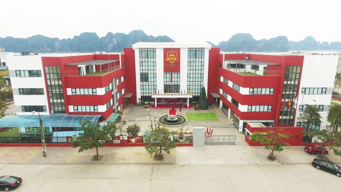 Hình ảnh 1: Khuôn viên hiện đại tại Trường iSchool Cẩm Phả
