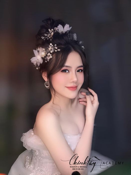 Chinh Tây Make Up Bridal ảnh 1