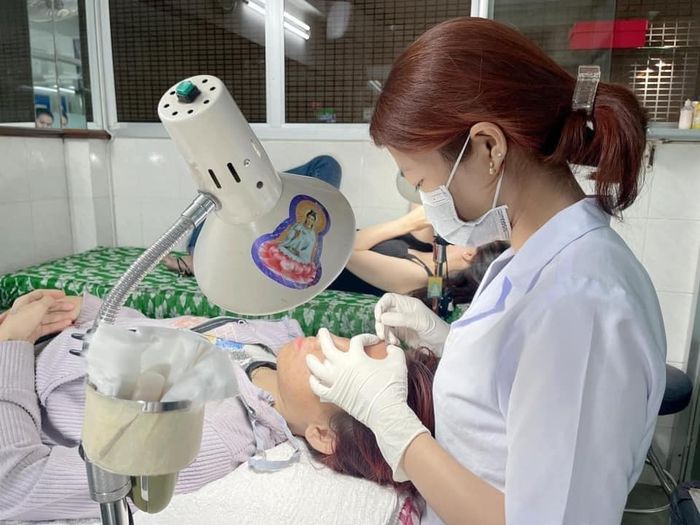 Thẩm Mỹ 162 - Quy trình trị mụn chuyên nghiệp, an toàn
