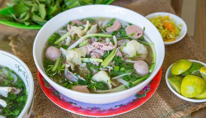 Hình ảnh tô phở thơm ngon tại Quán Thanh