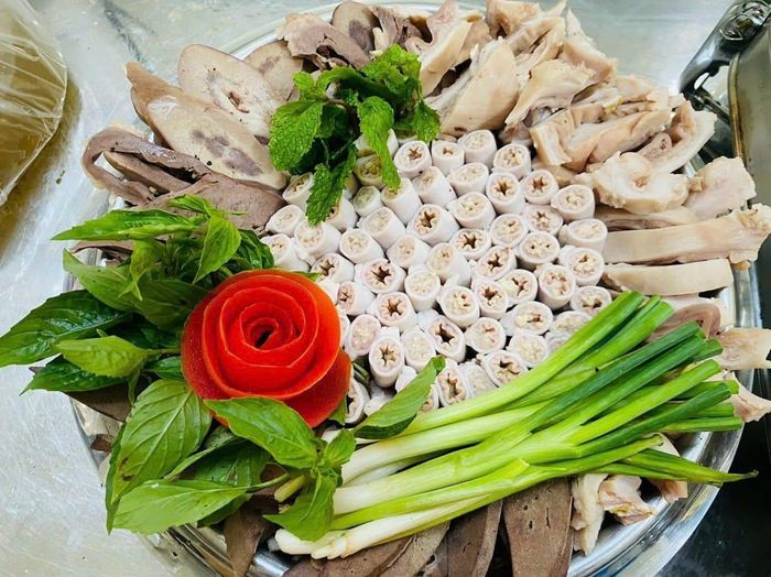 Những món nhậu đặc sắc tại Bia Duy Quân