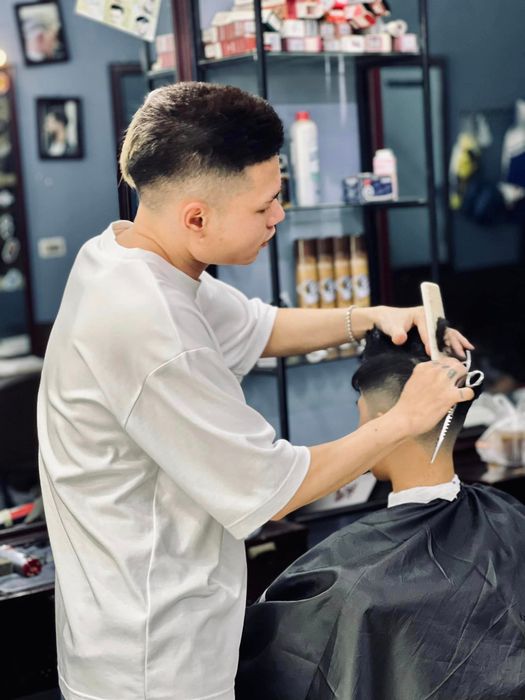 Men's Barber Shop - Không gian sang trọng dành cho quý ông