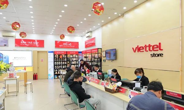 Không gian trưng bày tại ViettelStore