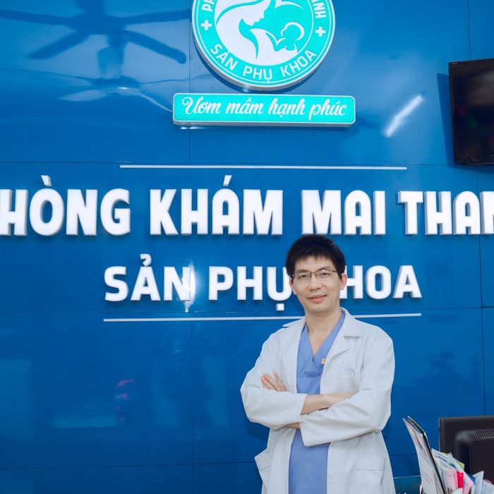 Hình ảnh đội ngũ y bác sĩ chuyên môn cao tại Phòng Khám Sản Phụ Khoa Mai Thanh