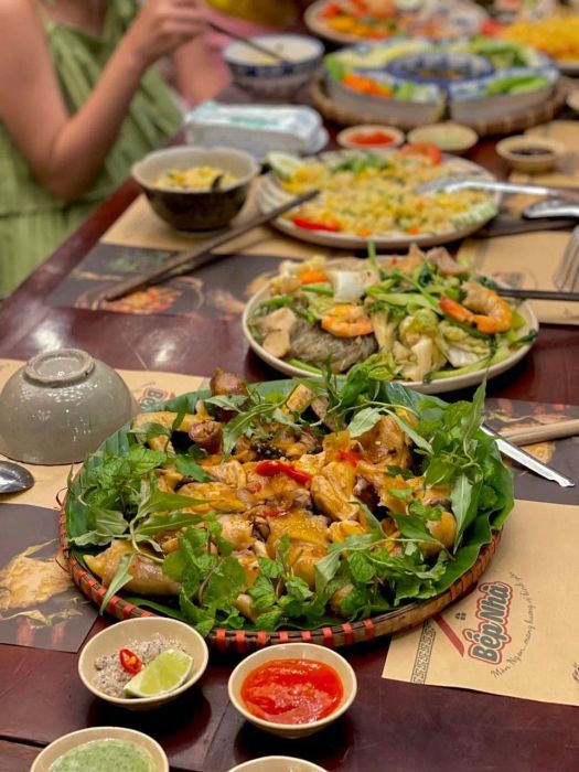 Bếp Nhà - Không gian ấm cúng với những món ngon truyền thống