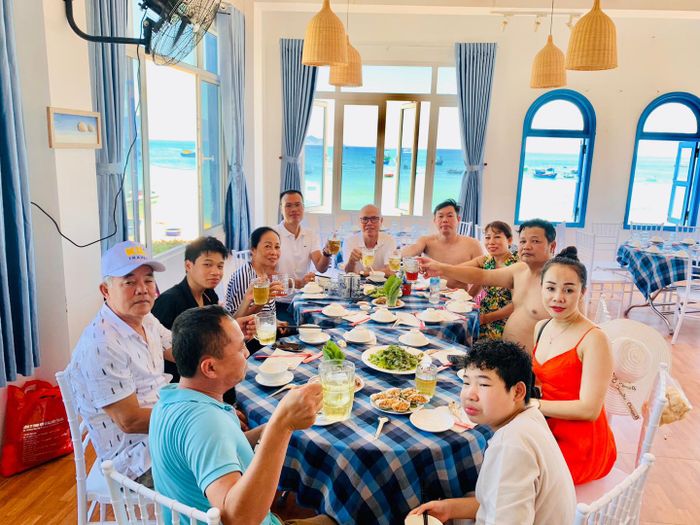 Hình ảnh 2: Những món hải sản tươi sống được trình bày nghệ thuật tại TADA Quy Nhơn