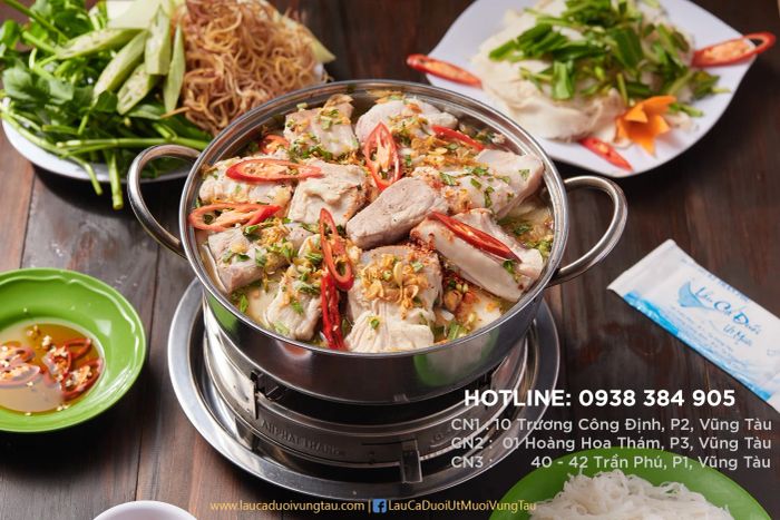 Hình ảnh thực tế món lẩu cá đuối tại Út Mười - góc ảnh 2