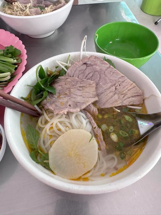 Phở Dành - Bữa sáng đậm đà hương vị