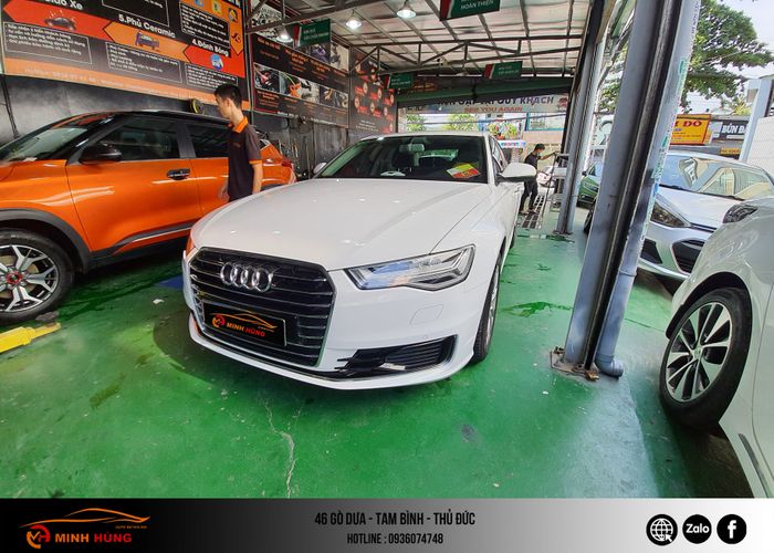 Hình ảnh thực tế về quy trình chăm sóc xe chuyên nghiệp tại Minh Hùng Auto Detailing