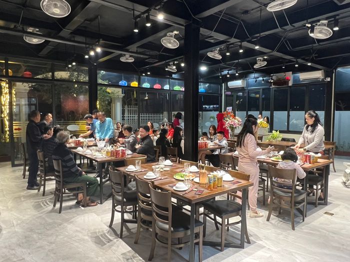 Ngói Đỏ Restaurant - Hình ảnh 1