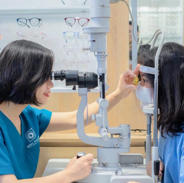 Hình ảnh cơ sở vật chất hiện đại tại Phòng Khám Mắt Minh Phương