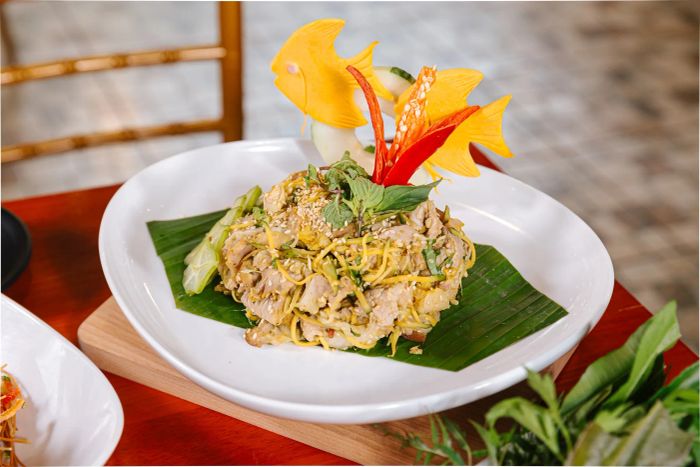 Không gian sang trọng tại Nhà Hàng Dìn Ký Cộng Hòa